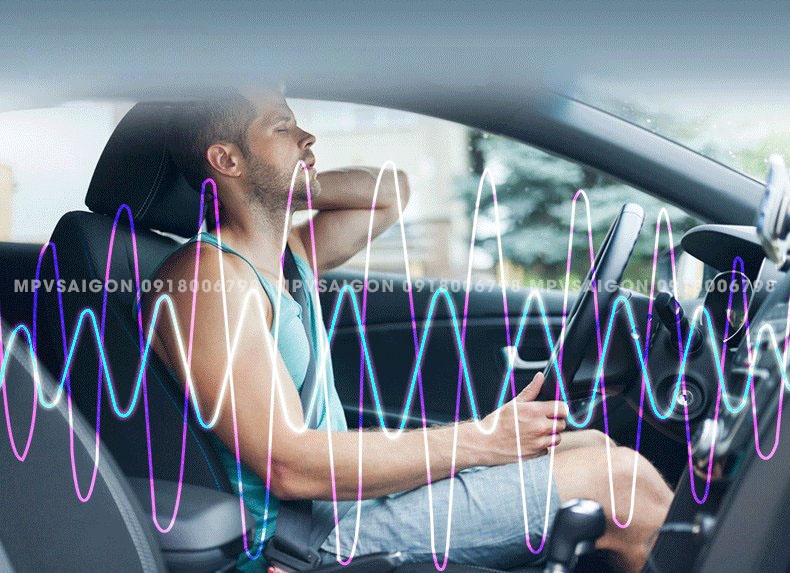 Loa siêu trầm đặt cốp/ hốc bánh sơ cua Volkswagen Viloran 2024