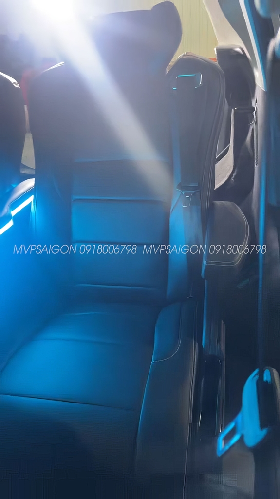 Mazda CX5 độ Combo ghế limousine thương gia con ngựa giữa