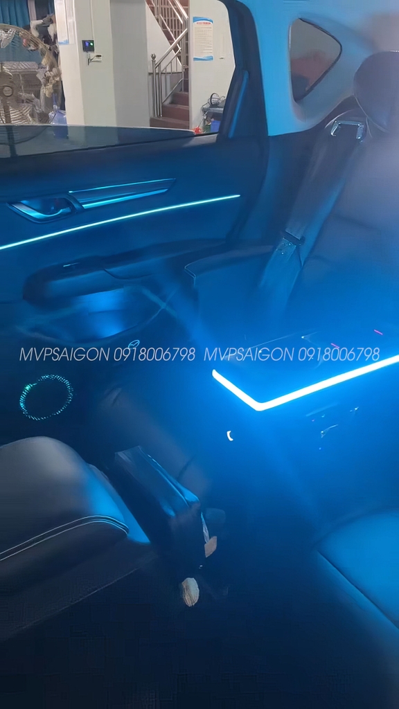 Mazda CX5 độ Combo ghế limousine thương gia con ngựa giữa