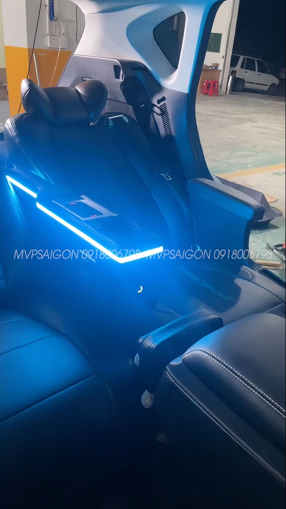 Mazda CX5 độ Combo ghế limousine thương gia con ngựa giữa