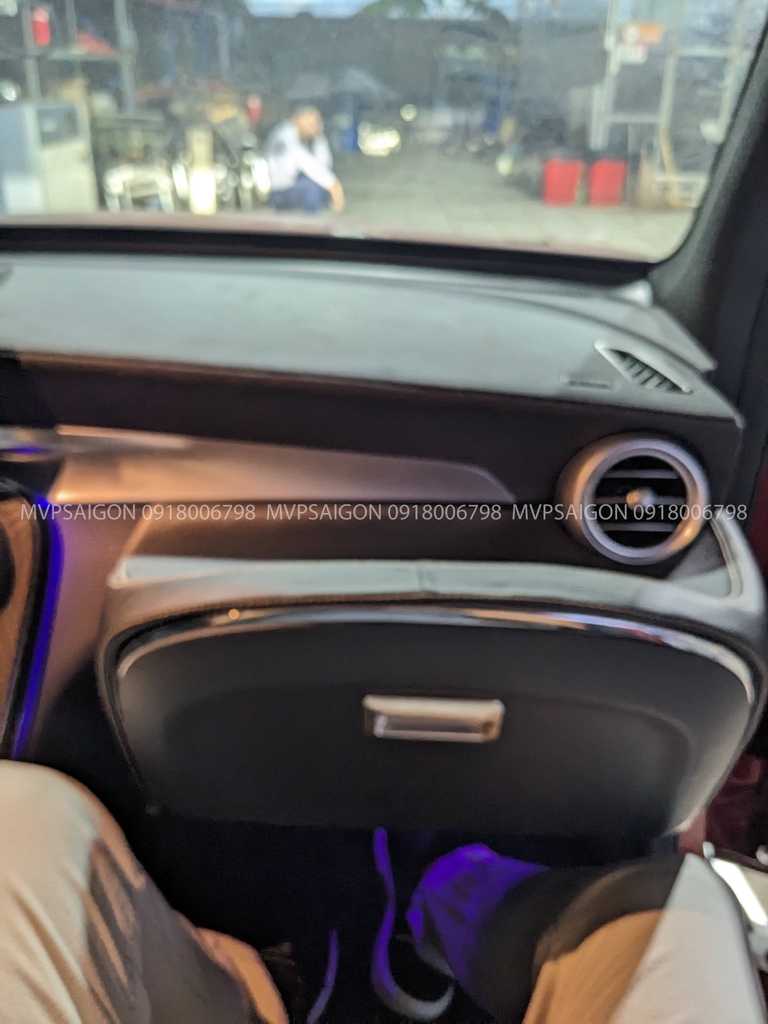 Nâng cấp bàn làm việc Mercedes Benz GLC