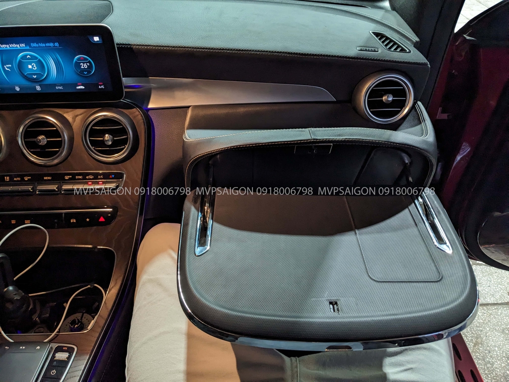 Nâng cấp bàn làm việc Mercedes Benz GLC