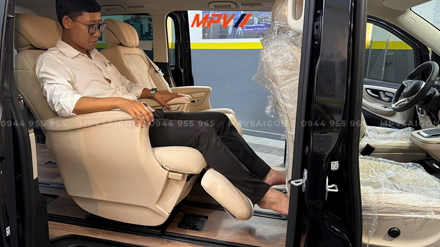 MERCEDES BENZ V300 AVANTGARDE NÂNG CẤP GHẾ BẢN AMG