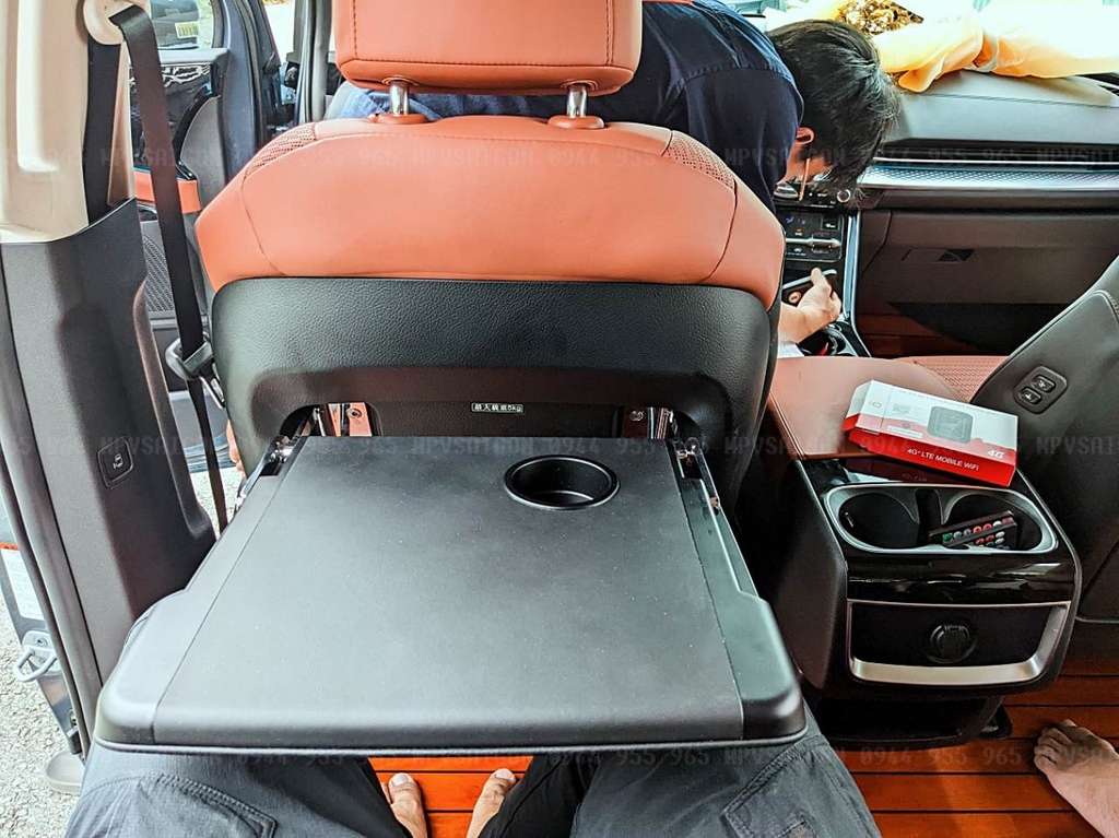 Độ ghế Limousine xe Kia Carnival 2024 2025: da Napa- full tính năng- giá cực yêu