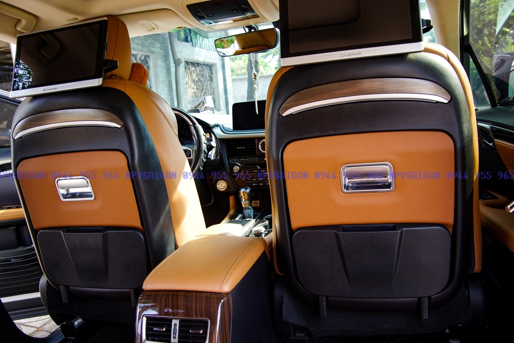Nâng cấp bàn làm việc xe Lexus RX350