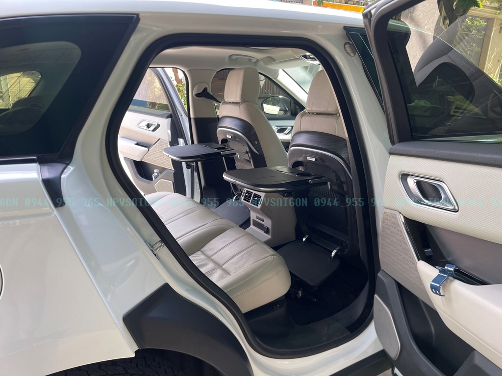 Nâng cấp bàn xếp lưng ghế Range Rover Velar