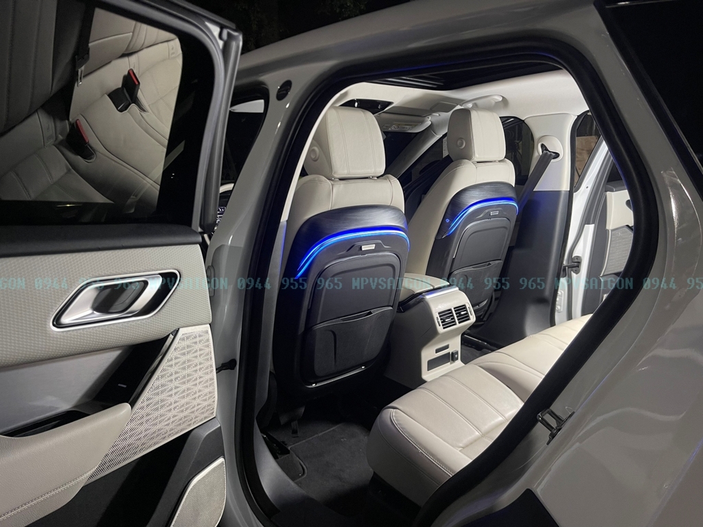 Nâng cấp bàn xếp lưng ghế Range Rover Velar