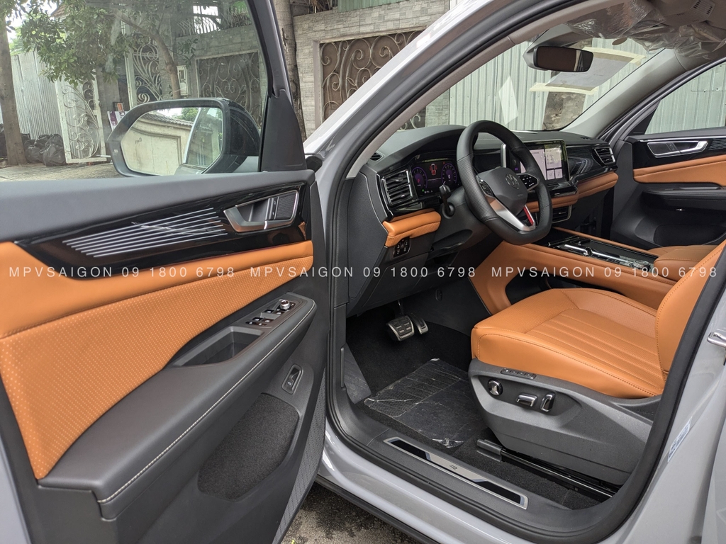 Nâng cấp ghế Limousine SUV Nami 2.0 cho Teramont X