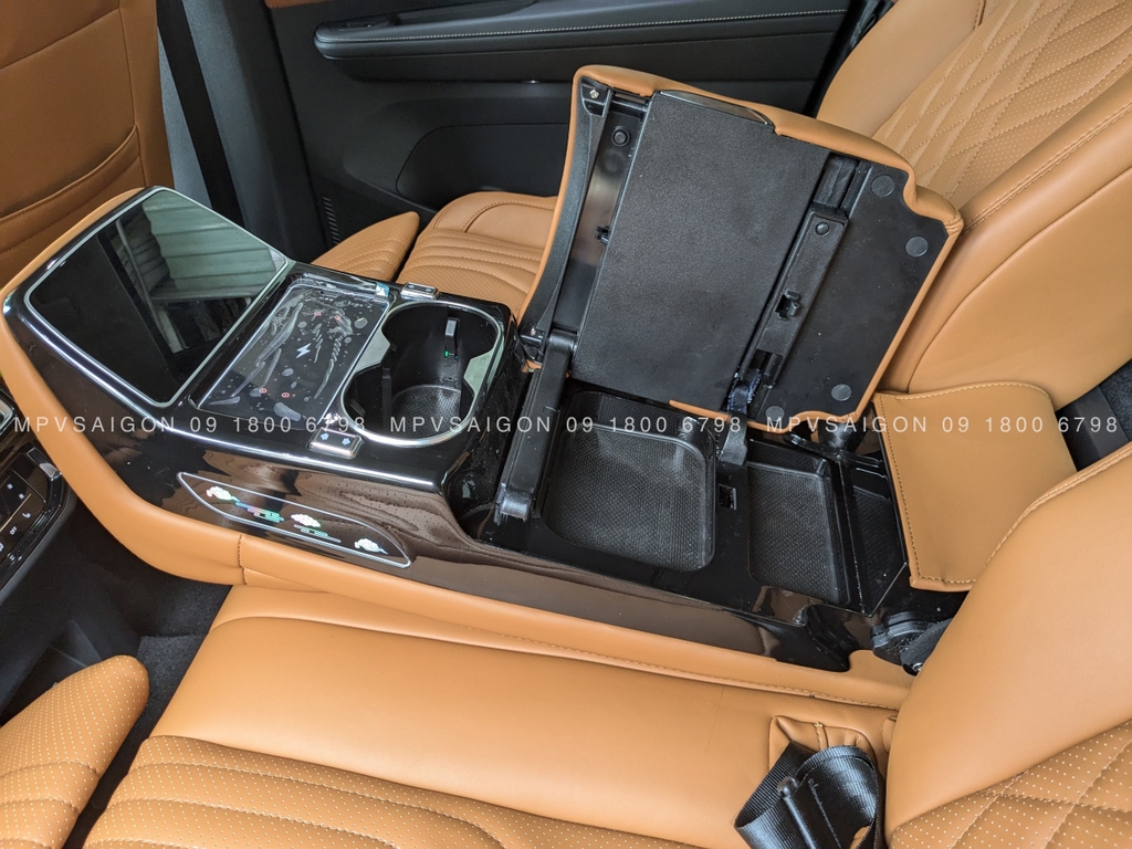 Nâng cấp ghế Limousine SUV Nami 2.0 cho Teramont X