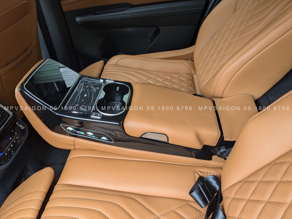 Nâng cấp ghế Limousine SUV Nami 2.0 cho Teramont X
