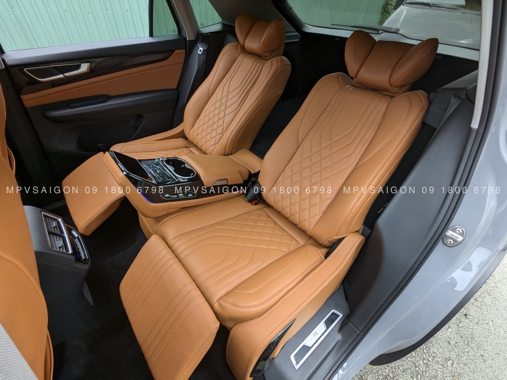 Nâng cấp ghế Limousine SUV Nami 2.0 cho Teramont X