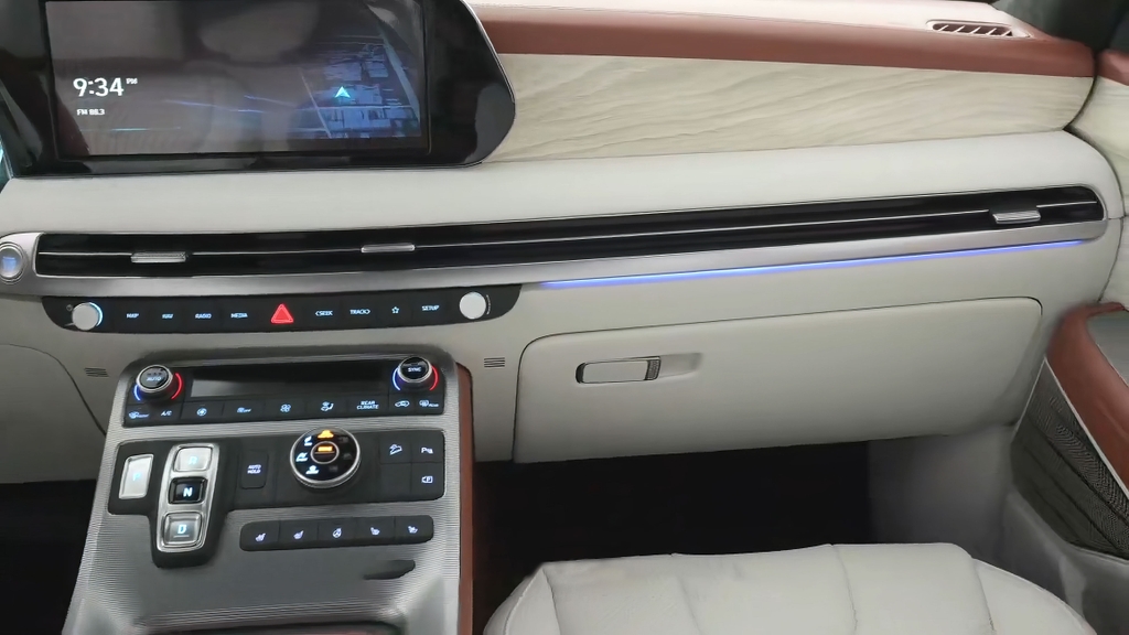 Nâng cấp Limousine thương gia Hyundai Palisade