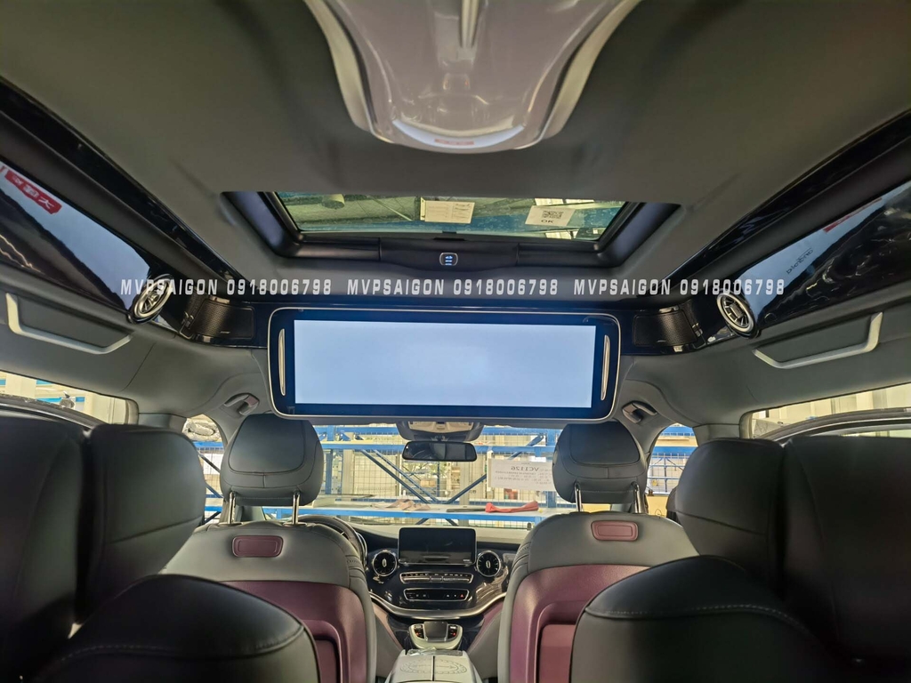 Nâng cấp Toyota Alphard bản thương gia 4 chỗ có vách ngăn