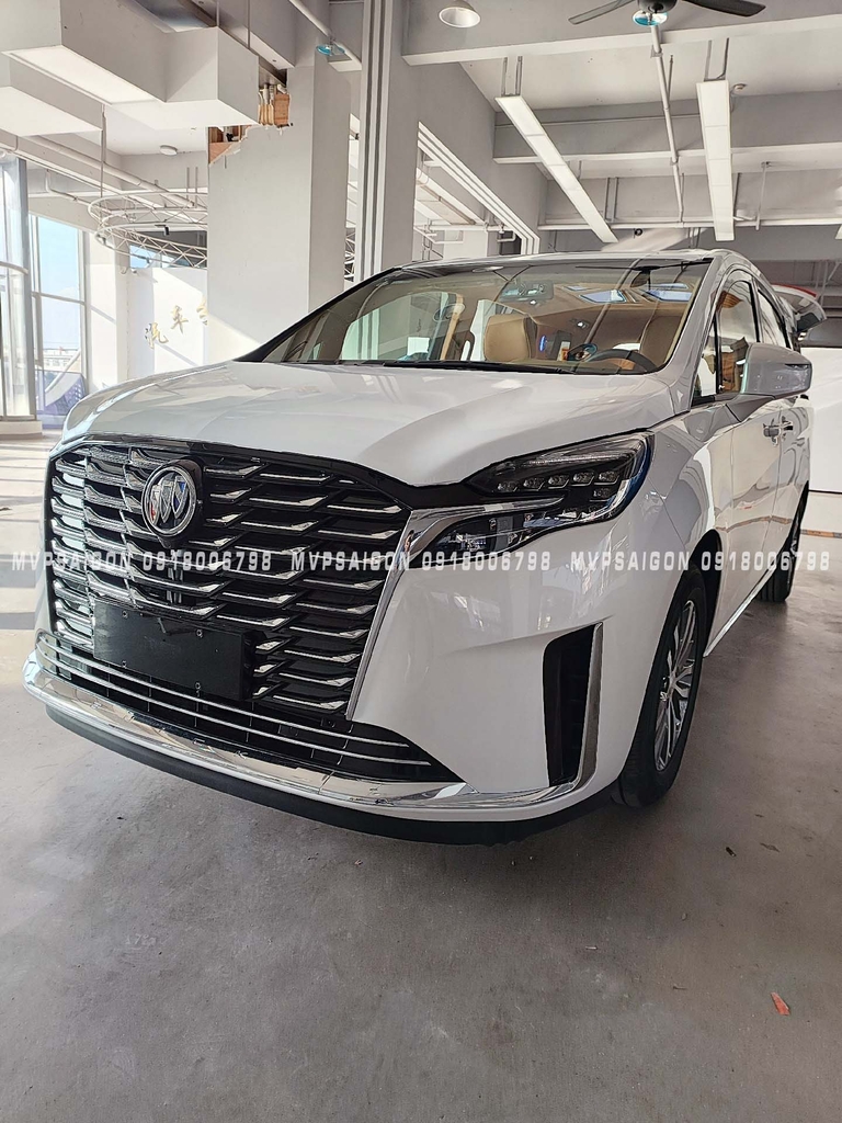 Nâng cấp Toyota Alphard bản thương gia 4 chỗ có vách ngăn