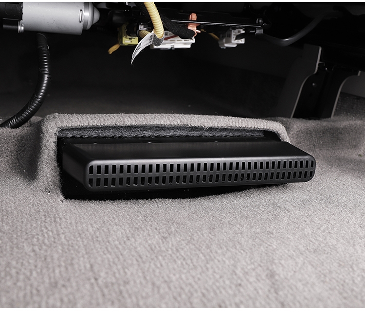 Nắp nhựa che cửa gió sàn Hyundai Custin 2023 ( bộ 2 cái )