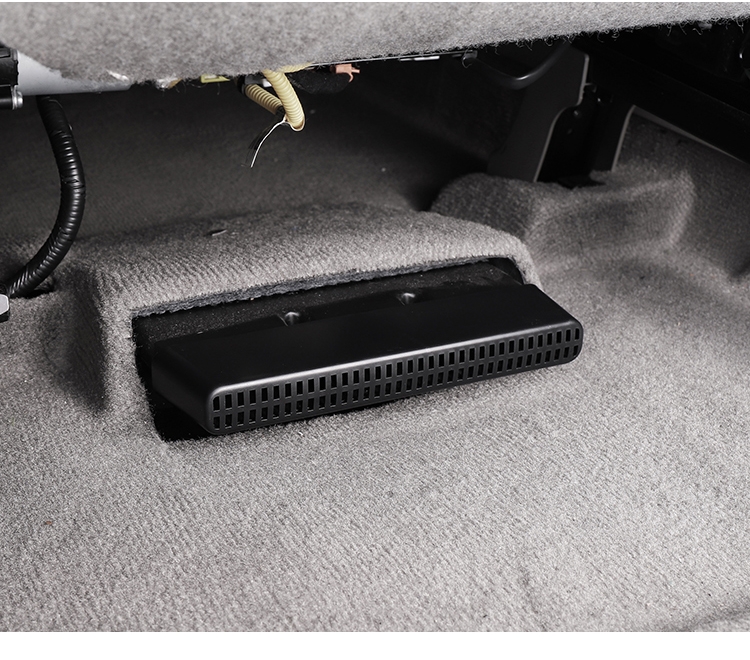 Nắp nhựa che cửa gió sàn Hyundai Custin 2023 ( bộ 2 cái )