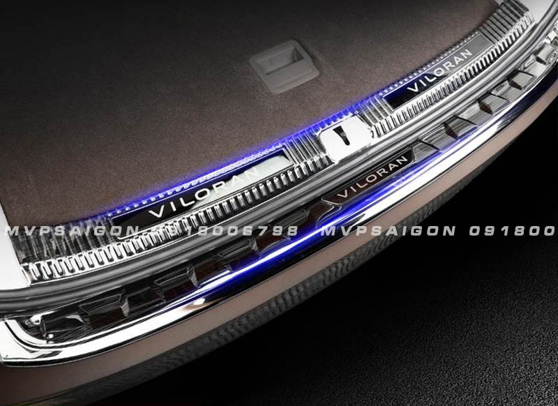 Ốp chống trầy cốp Volkswagen Viloran