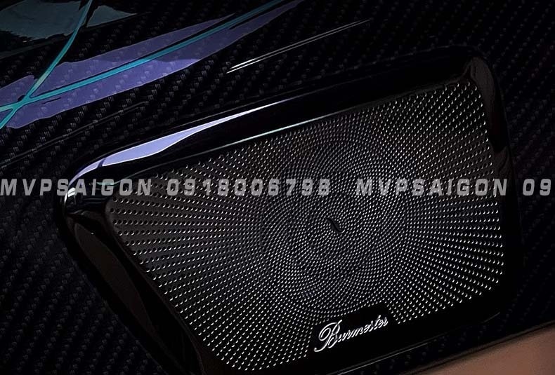 Ốp loa titan Mercedes Benz V250