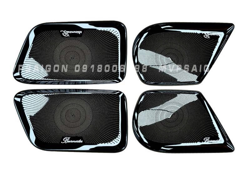 Ốp loa titan Mercedes Benz V250