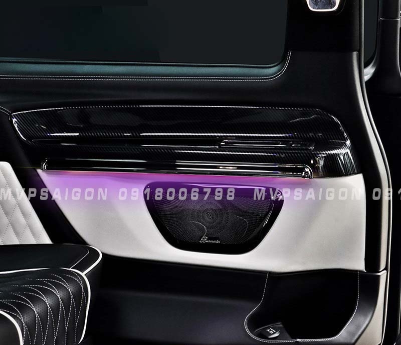 Ốp nội thất carbon LED dòng nước streaming Benz V250 mẫu mới nhất