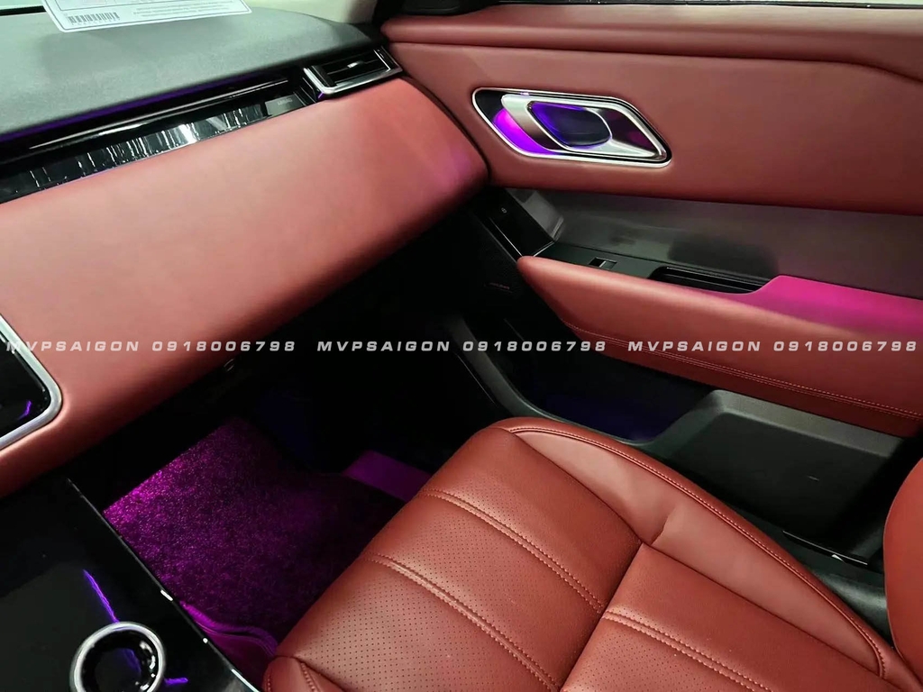 Range Rover Velar bọc da Nappa nội thất tông đỏ - đen