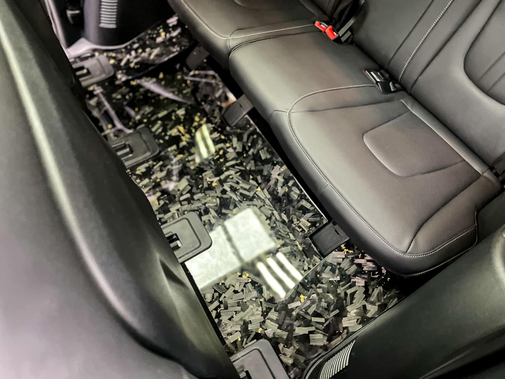 Sàn carbon Hyundai Custin sản xuất tại xưởng MPVSAIGON