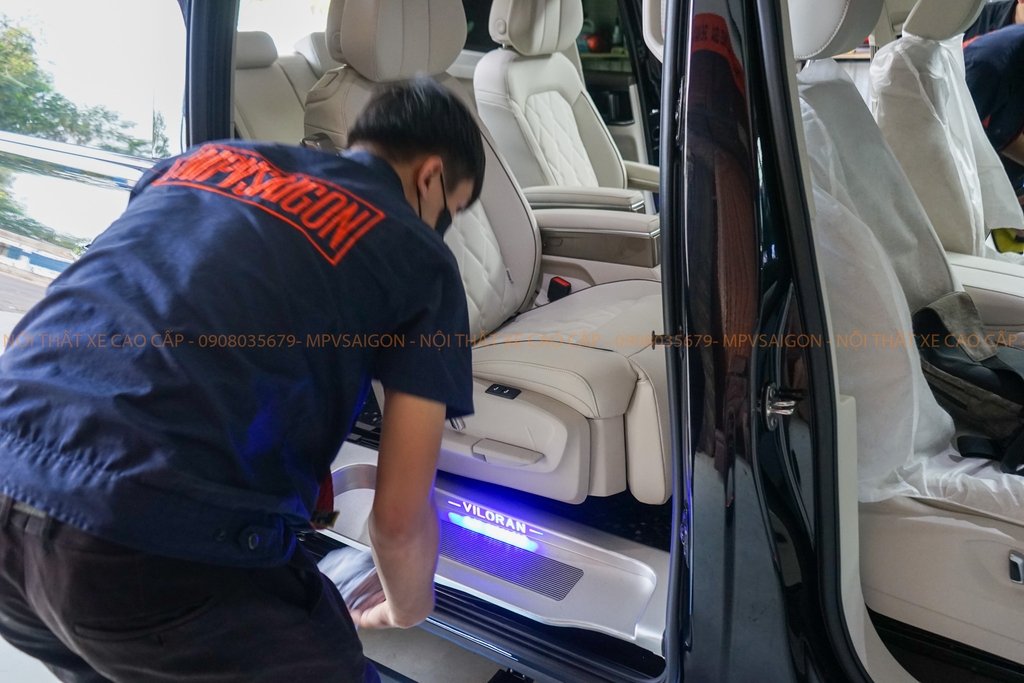 Sàn Carbon cho Volkswagen Viloran 2024 sản xuất tại MPVSAIGON