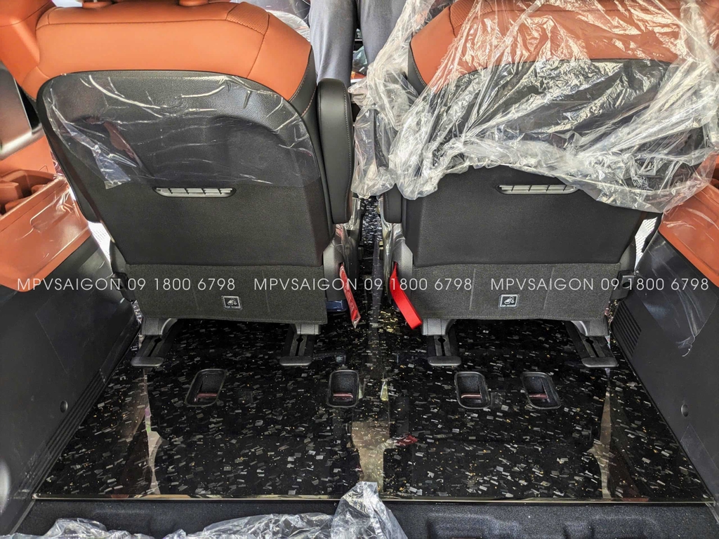 SÀN FORGED CARBON LÁ VÀNG DÀNH CHO NEW KIA CARNIVAL 2024 2025