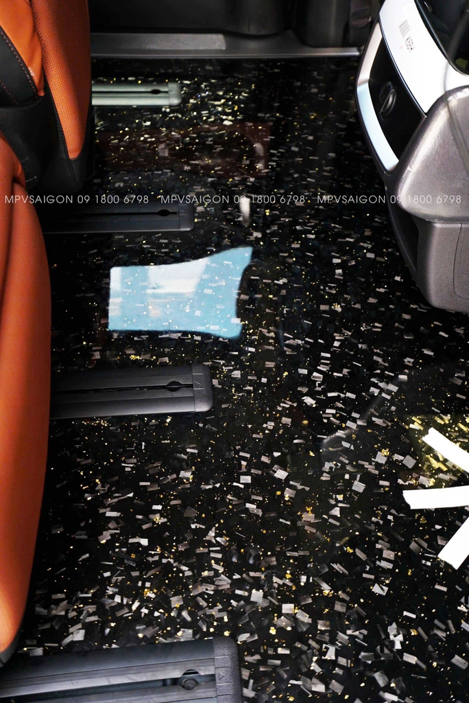 Sàn Carbon cho Volkswagen Viloran 2024 sản xuất tại MPVSAIGON