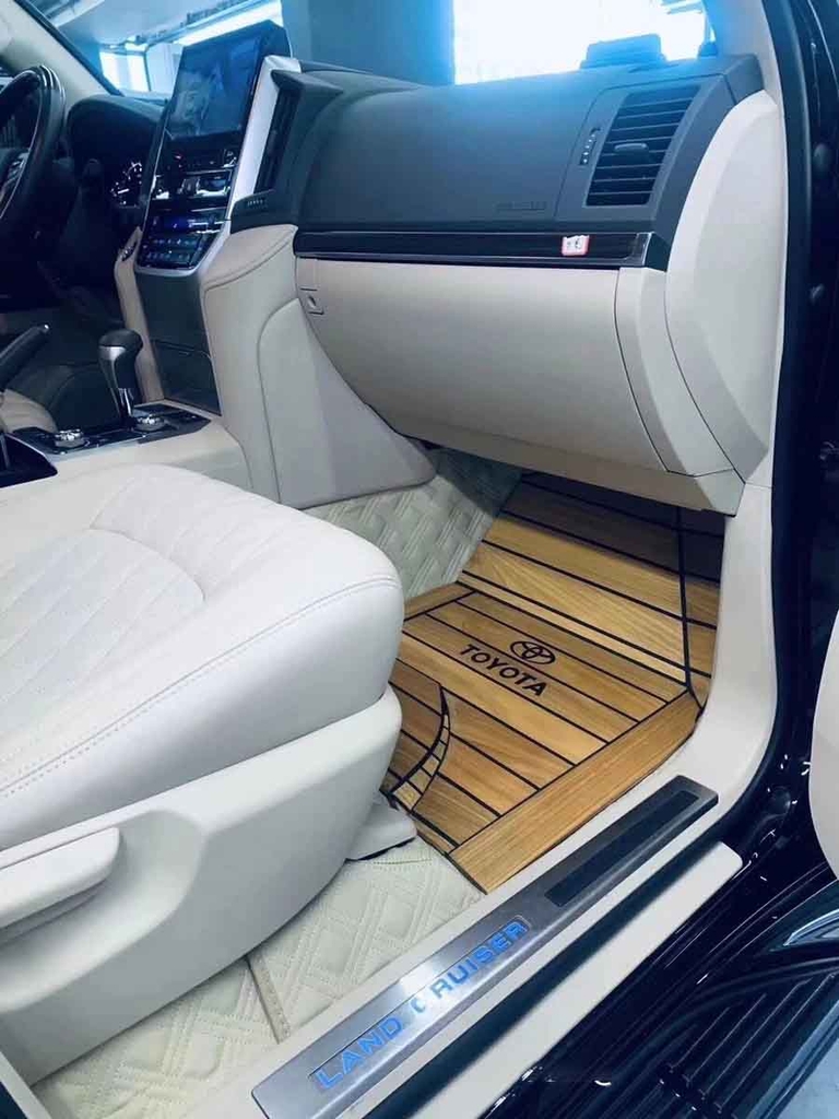 Sàn gỗ Land cruiser Lexus LX570