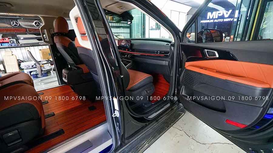 Sàn gỗ tự nhiên Kia SEDONA kiểu du thuyền