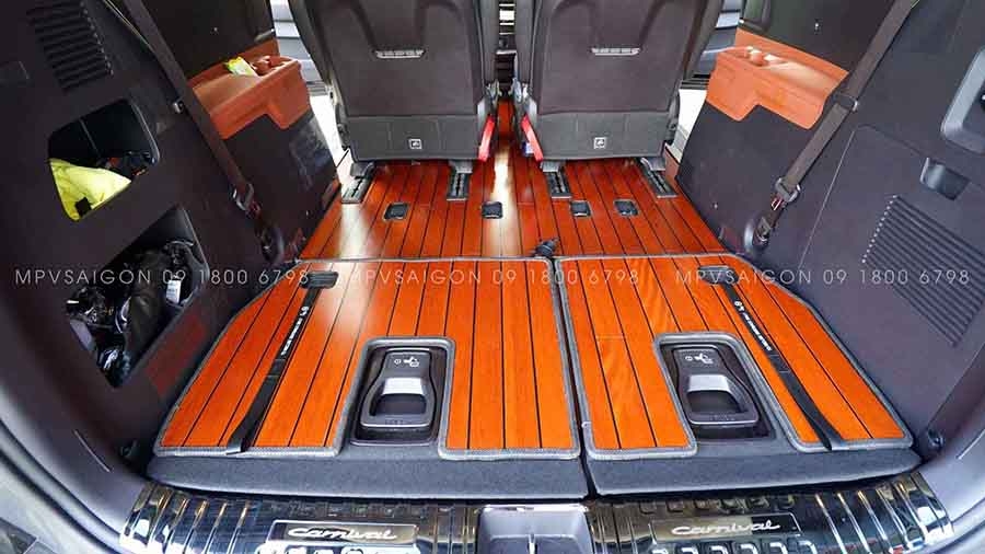 Sàn gỗ tự nhiên Kia SEDONA kiểu du thuyền