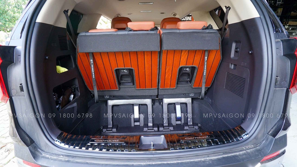 Sàn gỗ tự nhiên Kia Carnival 2024 2025 7 chỗ