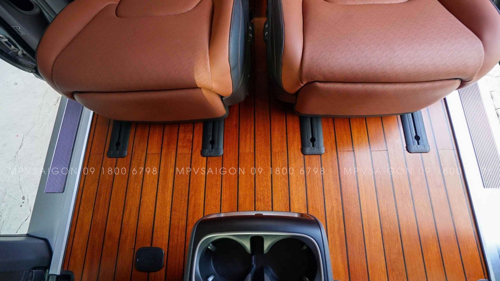 Sàn gỗ tự nhiên Kia Carnival 2024 2025 7 chỗ