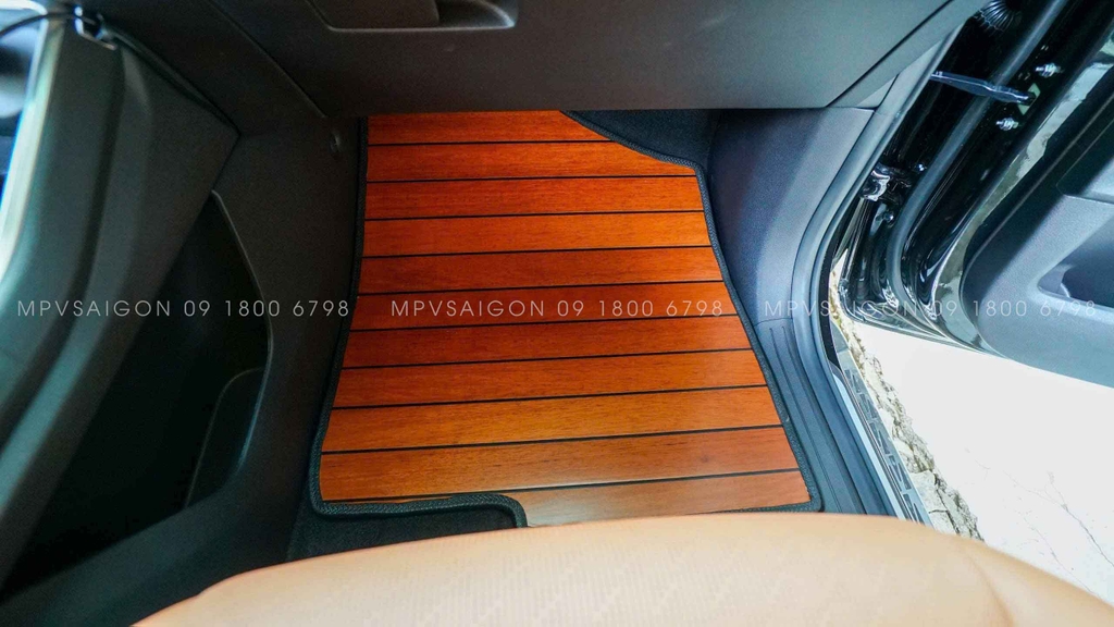 Sàn gỗ tự nhiên Kia Carnival 2024 2025 7 chỗ