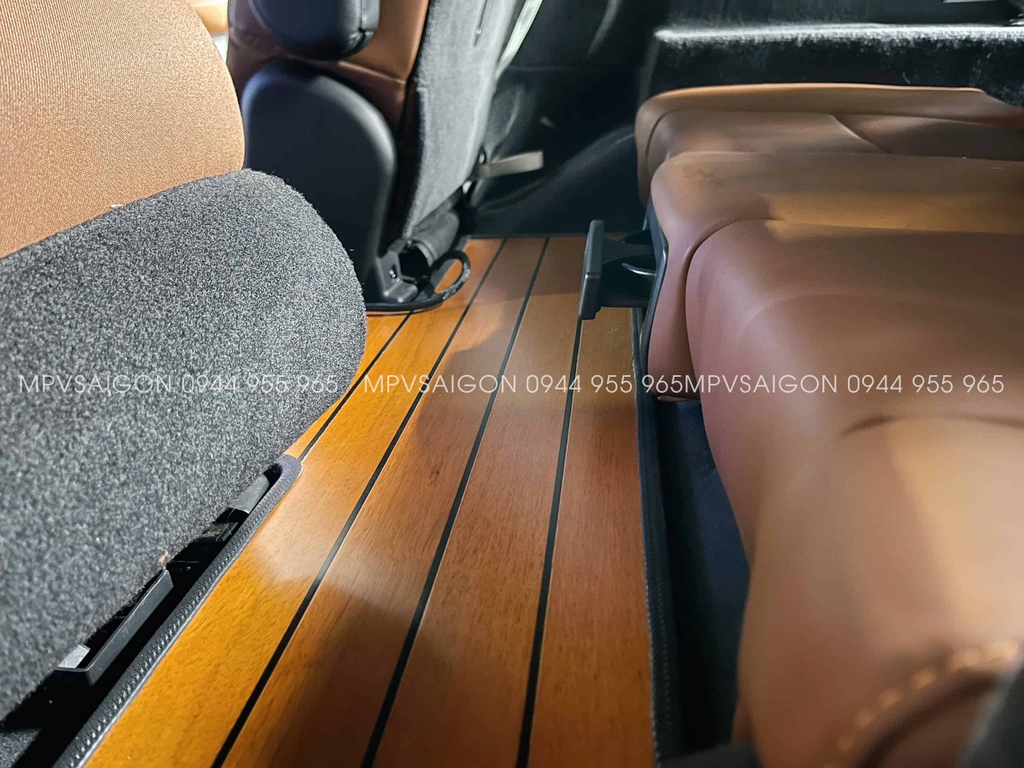 Sàn gỗ tự nhiên Vinfast VF9