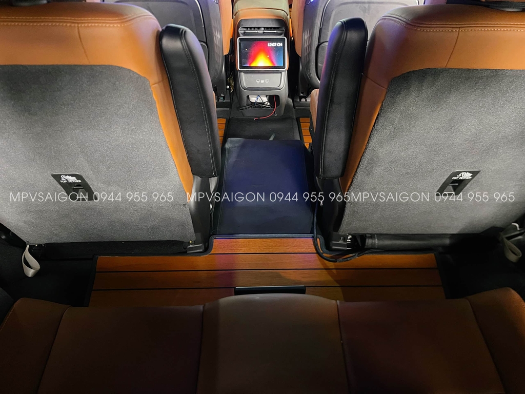 Sàn gỗ tự nhiên Vinfast VF9