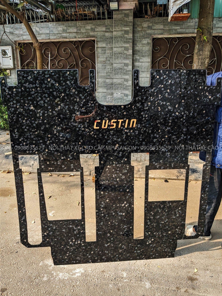 Sàn carbon Hyundai Custin sản xuất tại xưởng MPVSAIGON