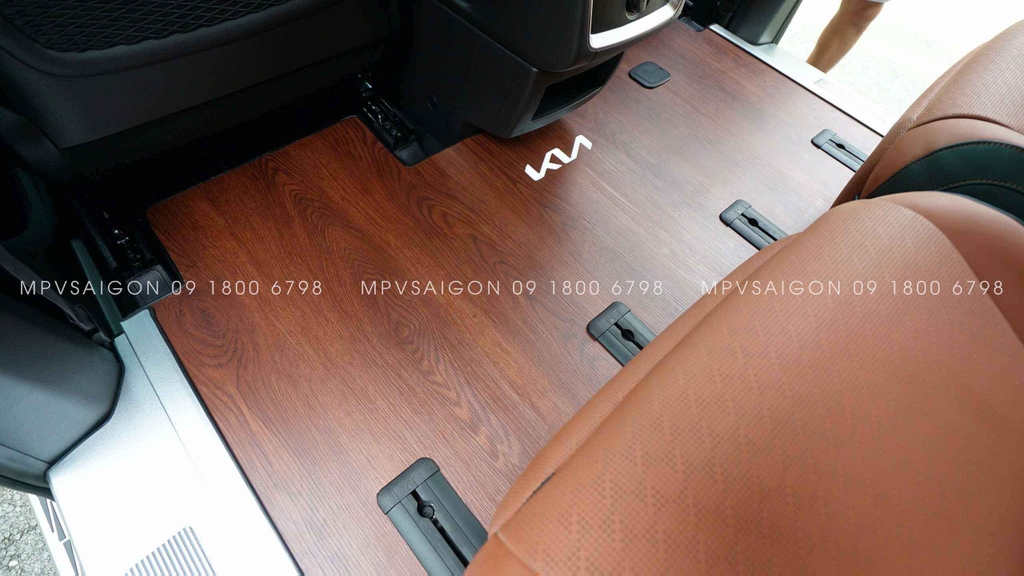 Sàn nhựa vân gỗ Kia Carnival 2024 2025: Báo giá và bảng màu chi tiết nhất