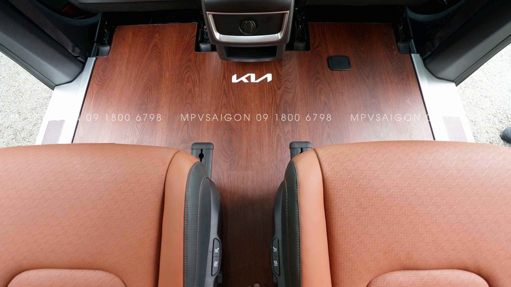 Sàn nhựa vân gỗ Kia Carnival 2024 2025: Báo giá và bảng màu chi tiết nhất