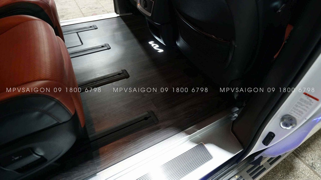 Sàn nhựa vân gỗ Kia Carnival 2024 2025: Báo giá và bảng màu chi tiết nhất