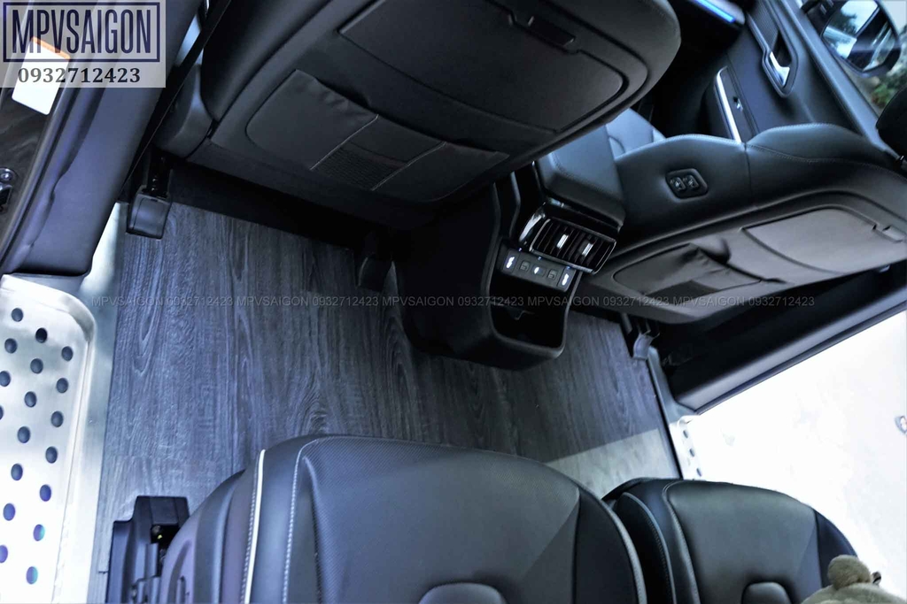 Sàn SPC giả gỗ sang trọng Hyundai Custin