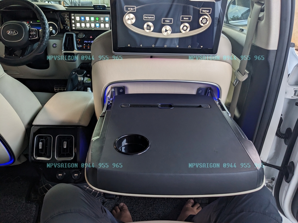KIA SORENTO độ bàn xếp lưng ghế - Bàn làm việc xếp gọn - bàn ăn trên xe