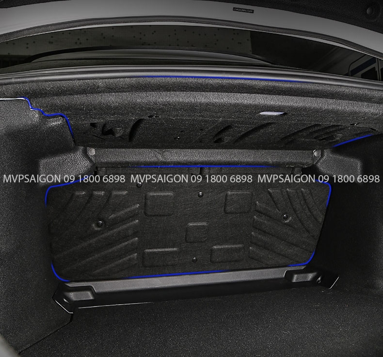 Tấm cách âm khoang cốp Benz C200 C260 C300 2022-2023