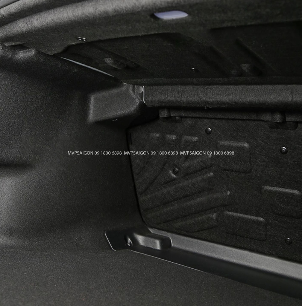 Tấm cách âm khoang cốp Benz C200 C260 C300 2022-2023