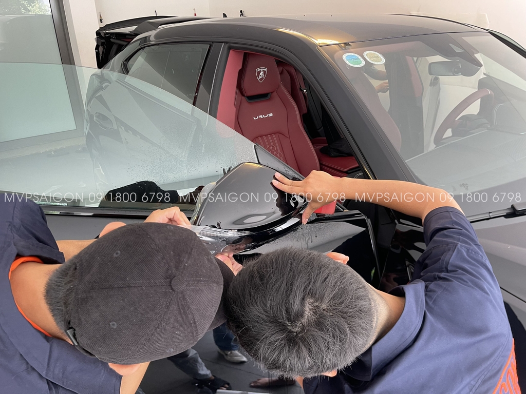 Thi công dán PPF Lamborghini Urus