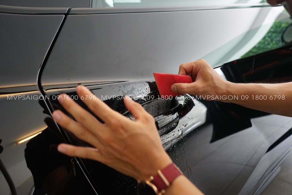 Thi công dán PPF Lamborghini Urus