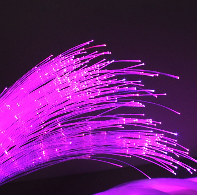 Thi công LED bầu trời sao Hyundai Custin