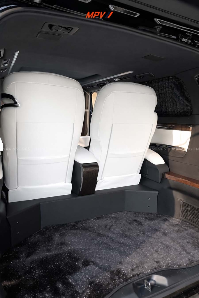 TOYOTA ALPHARD NÂNG CẤP BẢN 4 CHỖ LM CÓ VÁCH NGĂN