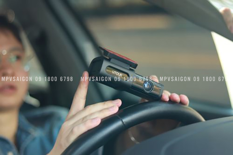 UTOUR C2L - Hệ thống cảnh báo tránh va chạm